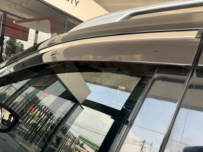 Nissan X-Trail  5 pts. Exclusive, CVT, piel, CD, QC, GPS, 5 pas., RA-18 (cambio de línea) 2018